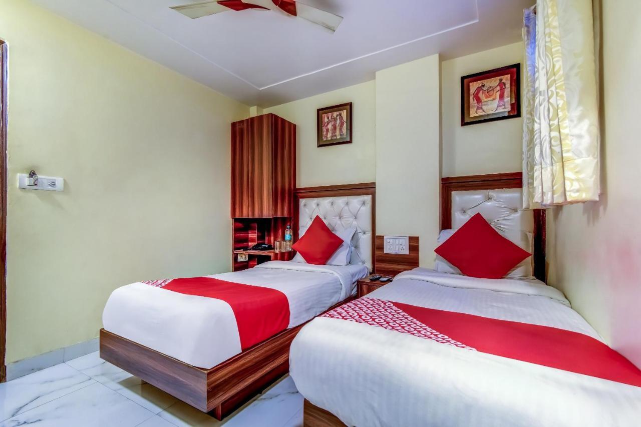 Hotel Sarthak Palace - By Pooja Hospitality Neu-Delhi Exterior foto
