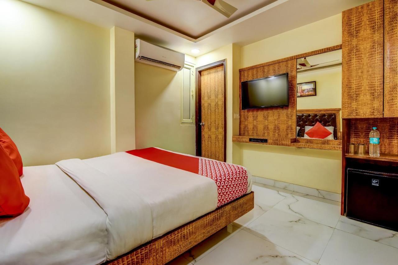 Hotel Sarthak Palace - By Pooja Hospitality Neu-Delhi Exterior foto